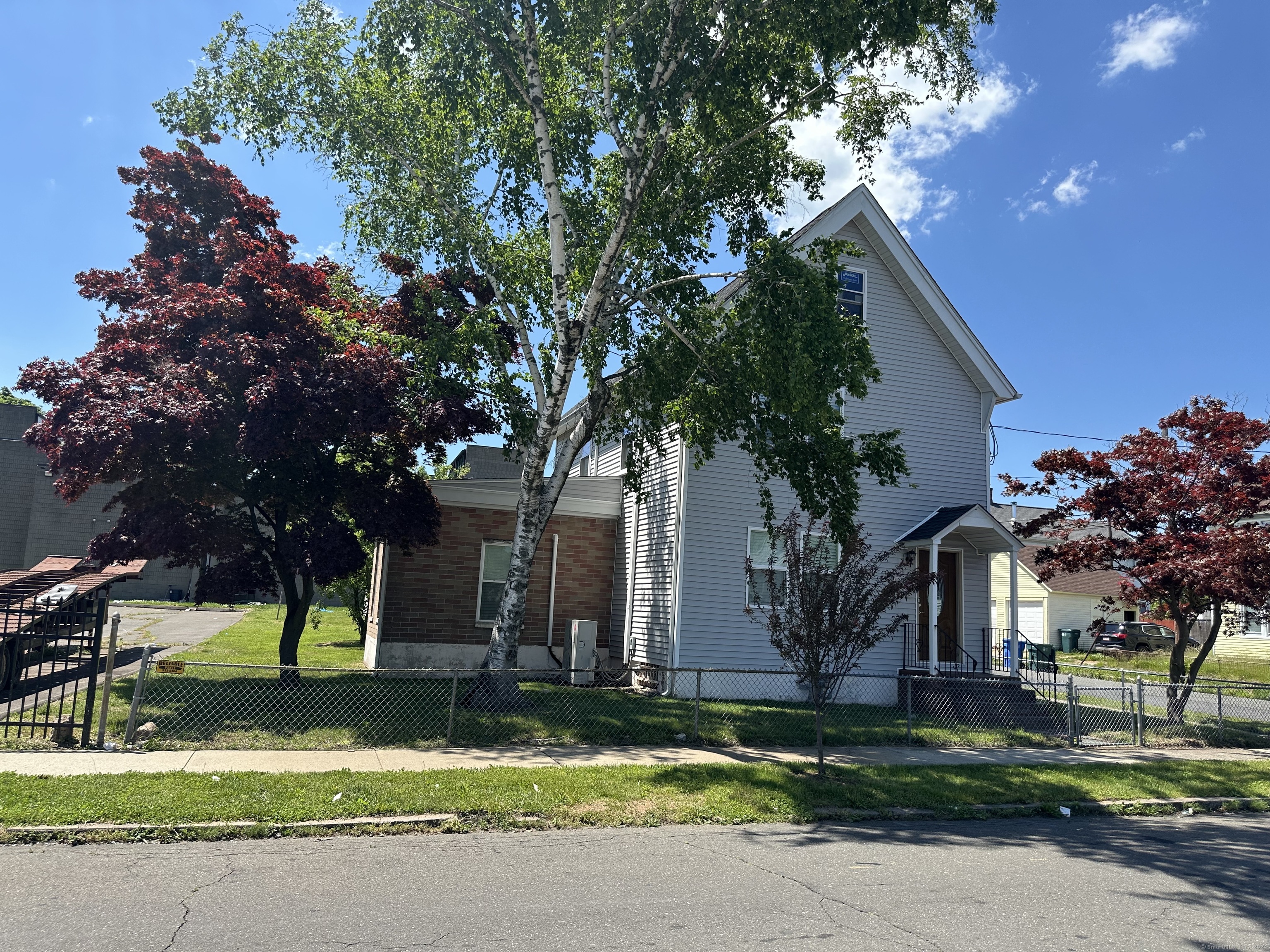 452 Newhall Street Hamden, CT 06517 - Photo 34 of 36