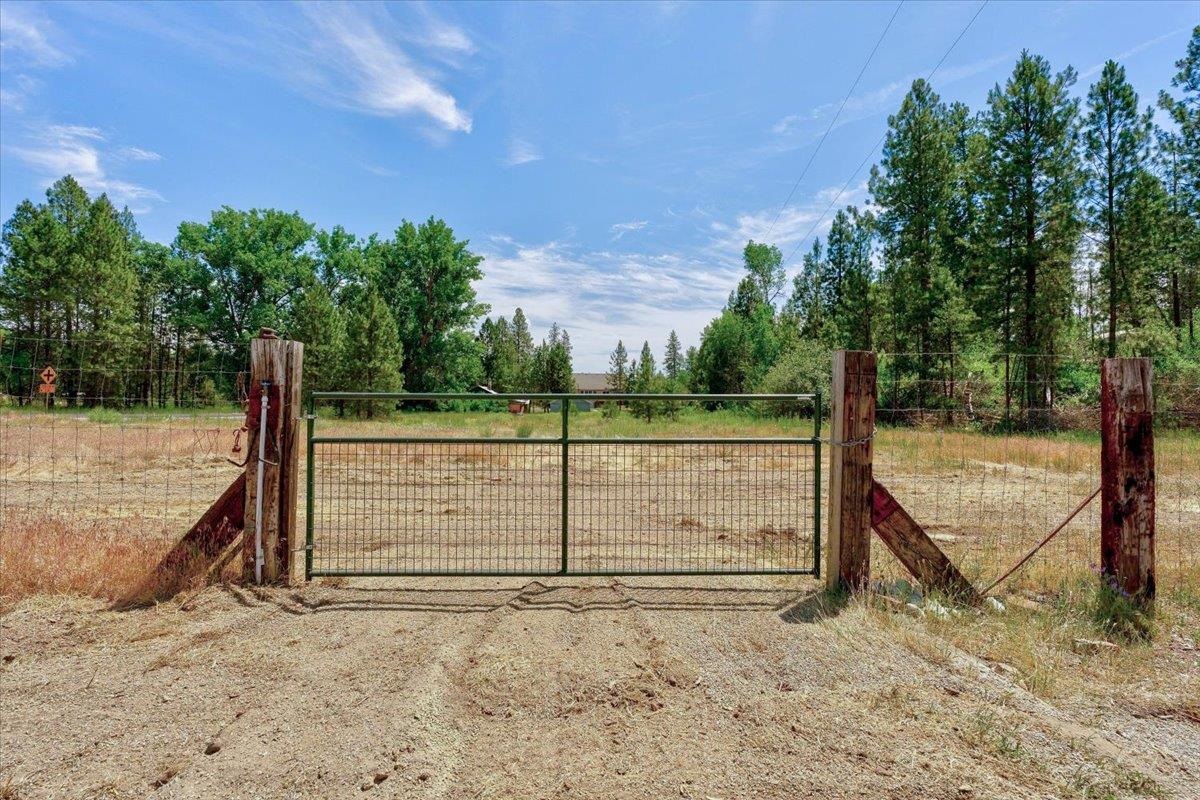 27817 North North Road Deer Park, WA 99006 - Photo 32 of 50