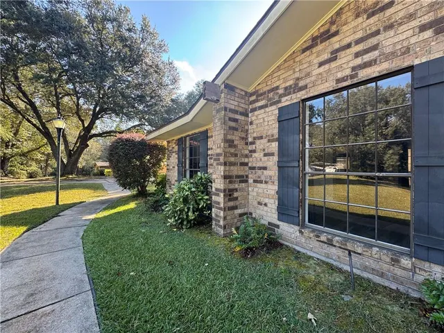 $273,350 | 8433 Fairway Drive, Pineville, LA 71360