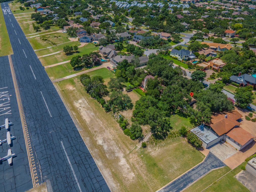 415 Dasher Drive Lakeway, TX 78734 - Photo 34 of 38 a view of a garden from a balcony