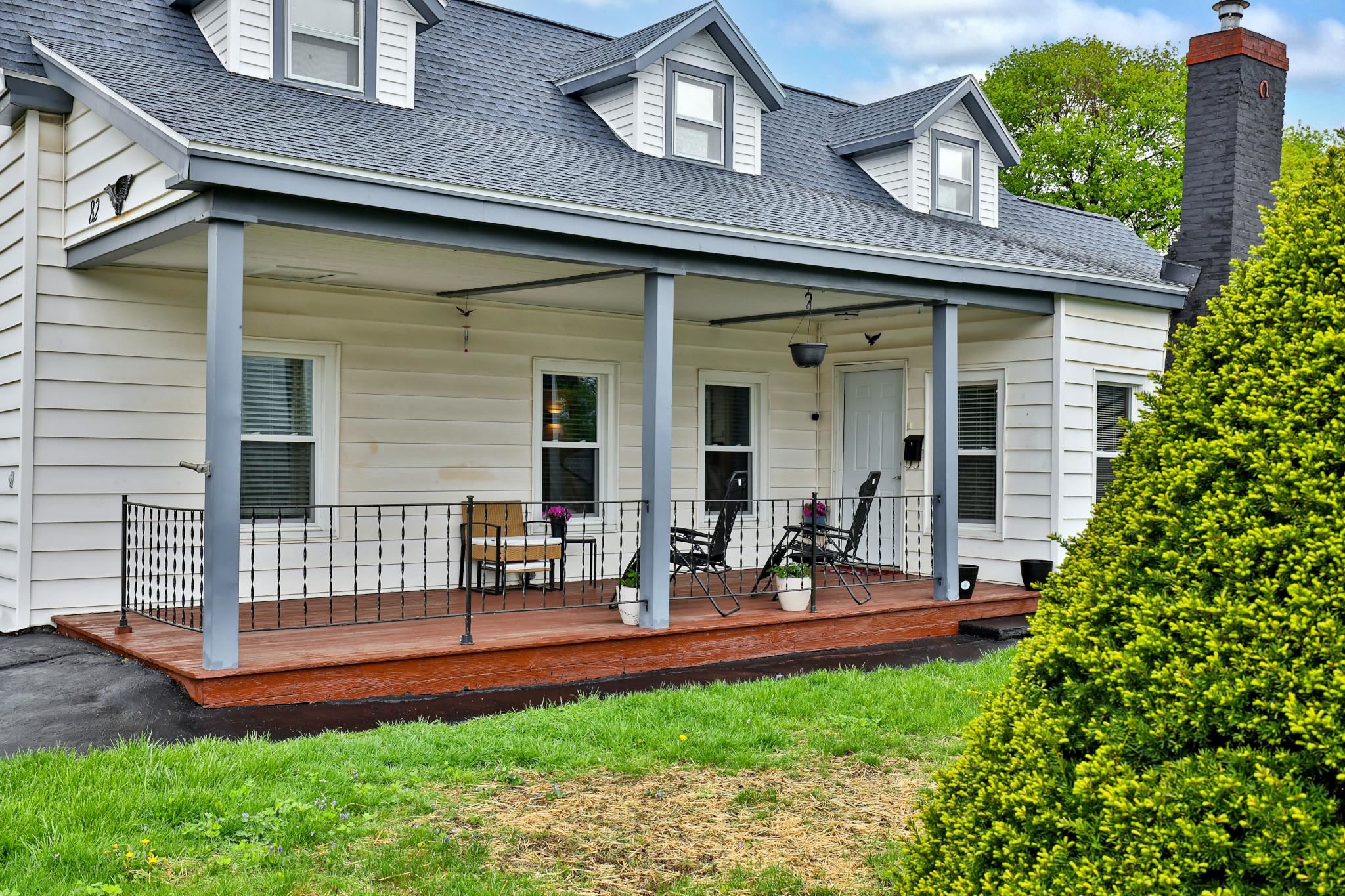 82 Forest Street Rutland, VT 05701 - Photo 3 of 42
