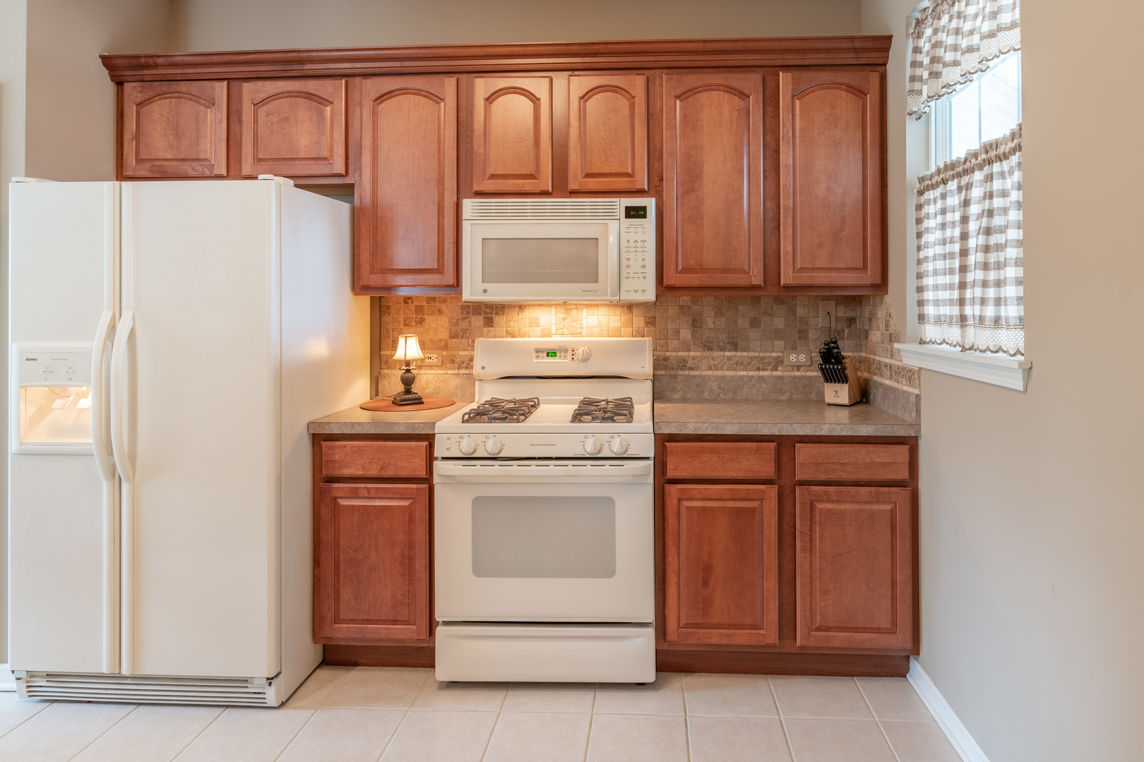 315 Ridge Road North Aurora, IL 60542 - Photo 10 of 26