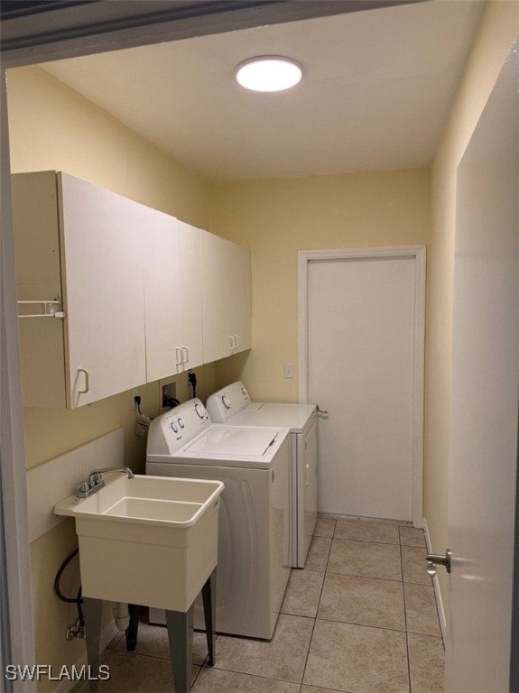 5013 Southwest 16th Place Cape Coral, FL 33914 - Photo 41 of 50 a bathroom with a sink and a mirror