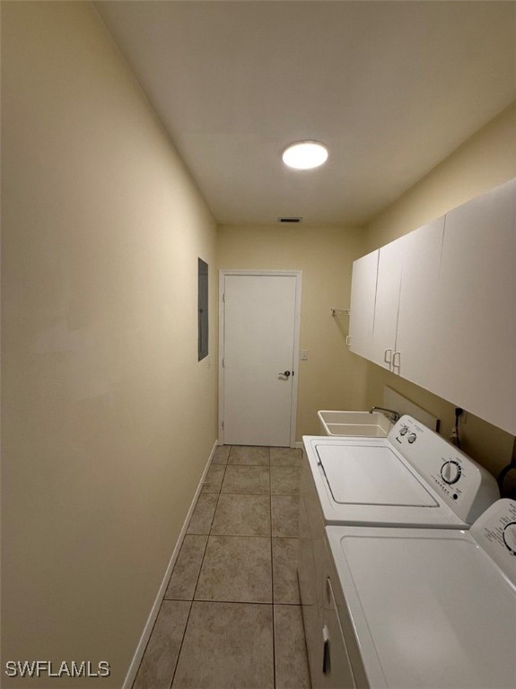 5013 Southwest 16th Place Cape Coral, FL 33914 - Photo 42 of 50 a utility room with dryer and washer
