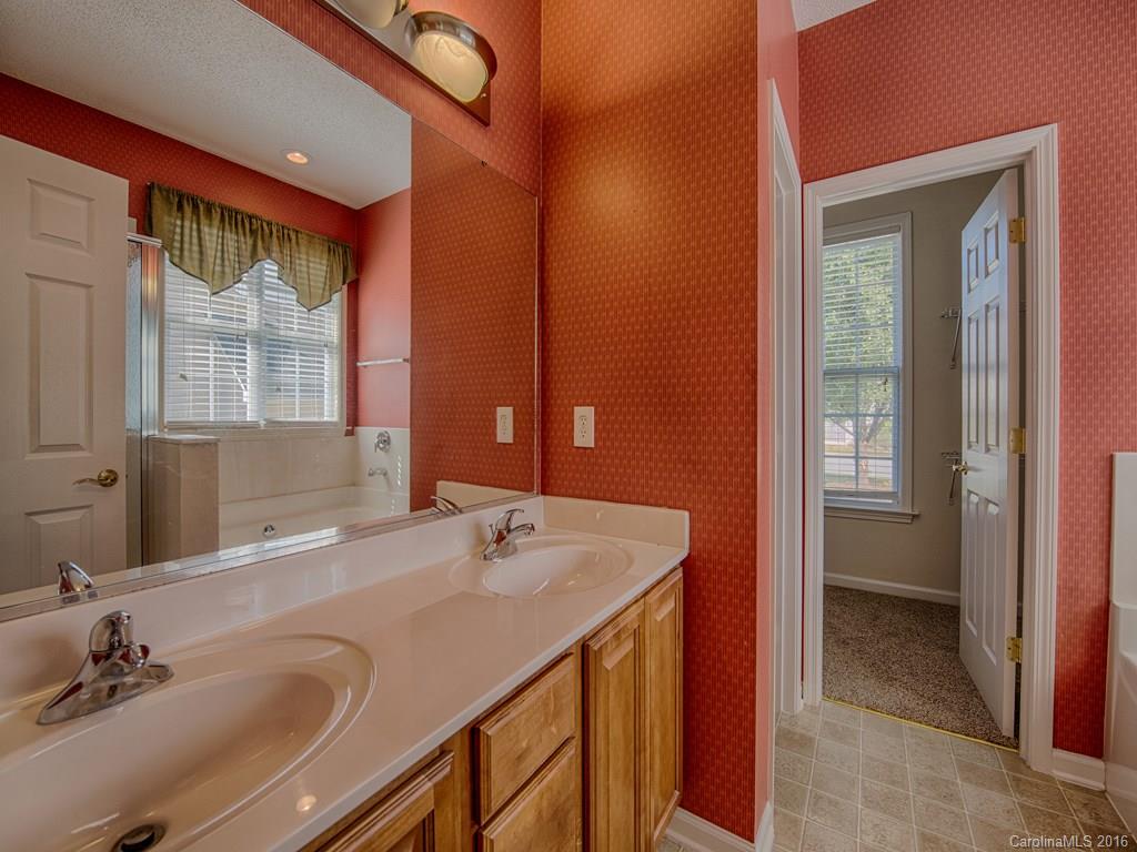 150 Cottage Ridge Road Fletcher, NC 28732 - Photo 15 of 24