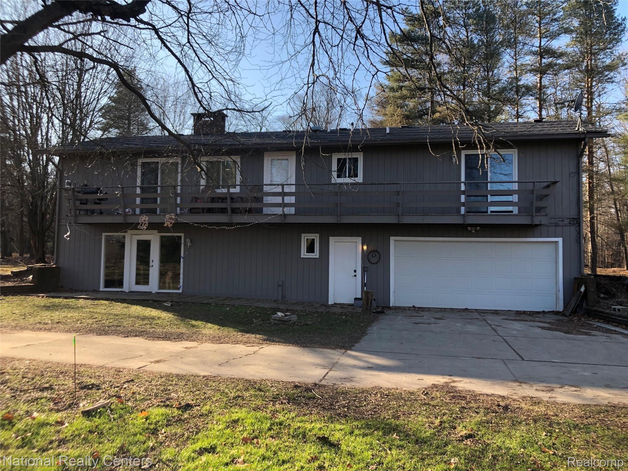 3021 South Blacks Corners Road Dryden, MI 48428 - Photo 12 of 20 IMG_8030.jpg