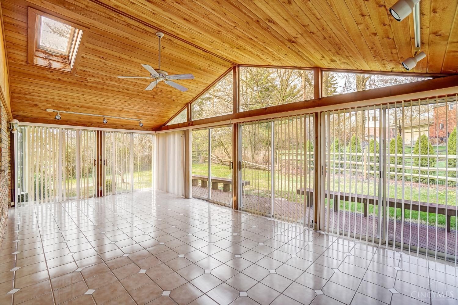 1053 Sutton Road Cincinnati, OH 45230 - Photo 22 of 43