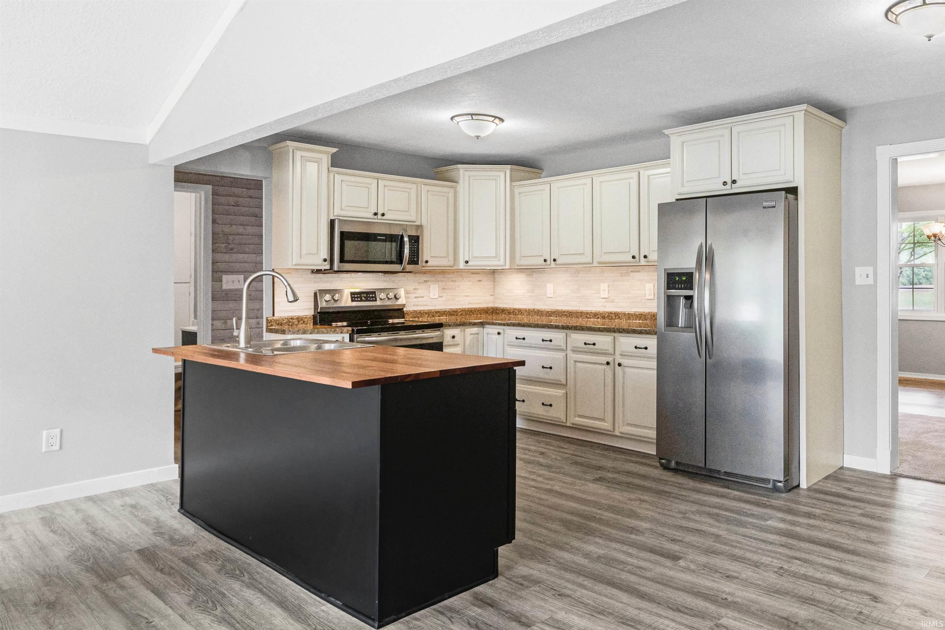 7836 Rothman Road Fort Wayne, IN 46835 - Photo 12 of 26