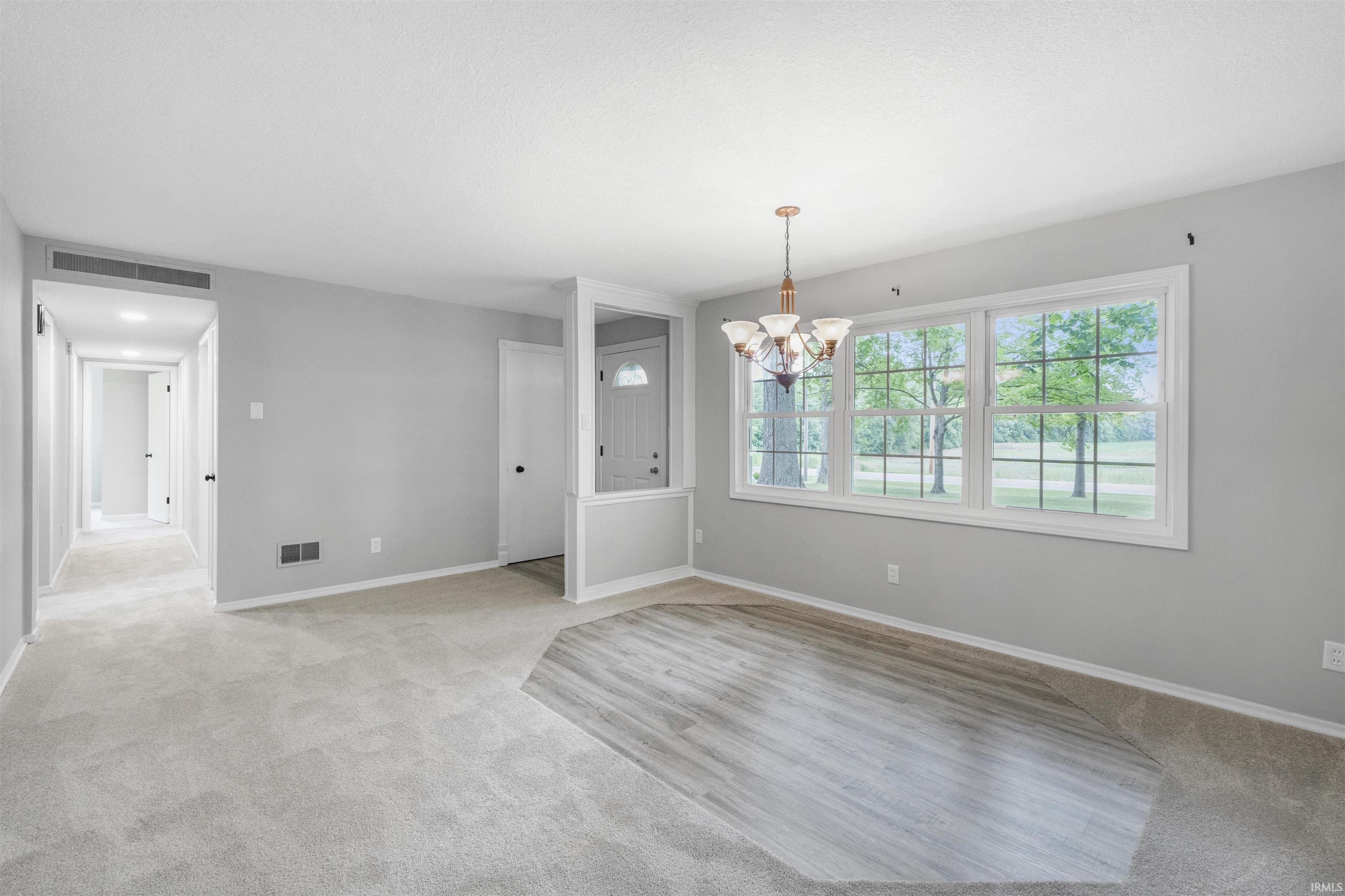 7836 Rothman Road Fort Wayne, IN 46835 - Photo 3 of 26