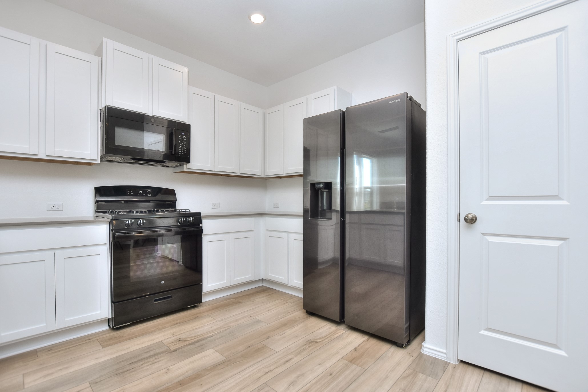 2221 Four Waters Loop Georgetown, TX 78628 - Photo 12 of 40 Kitchen