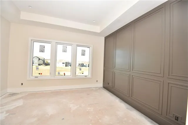 $869,000 | 8308 Northeast 76th Terrace, Kansas City, MO 64158