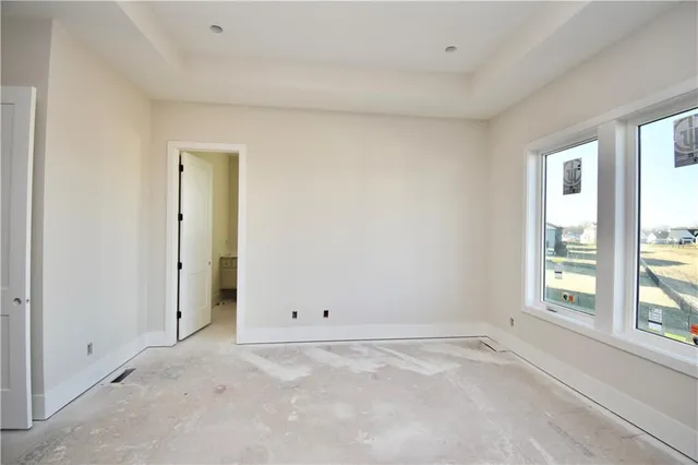 $869,000 | 8308 Northeast 76th Terrace, Kansas City, MO 64158