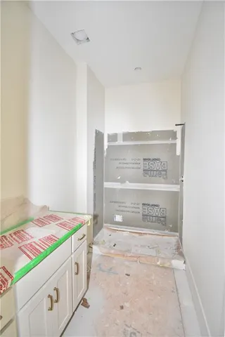 $869,000 | 8308 Northeast 76th Terrace, Kansas City, MO 64158