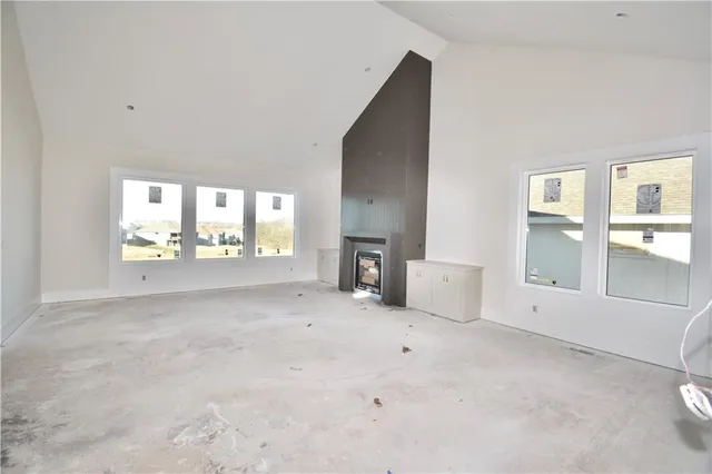 $869,000 | 8308 Northeast 76th Terrace, Kansas City, MO 64158