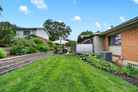 $535,000 | 13203 Dartagnan Court, St. Louis, MO 63141
