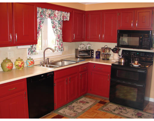 60 Harding Street Milford, MA 01757 - Photo 4 of 22 Gallery Image 4