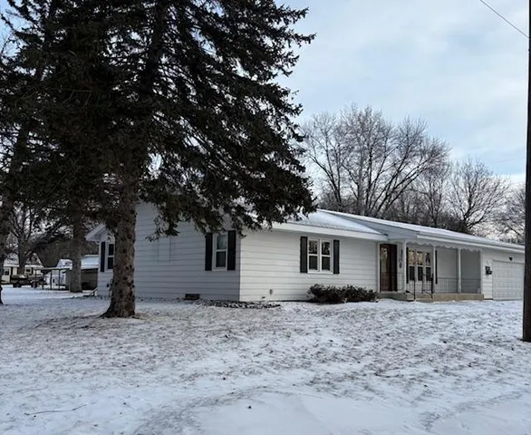 $299,900 | 407 Eichelberger Avenue, Montevideo, MN 56265