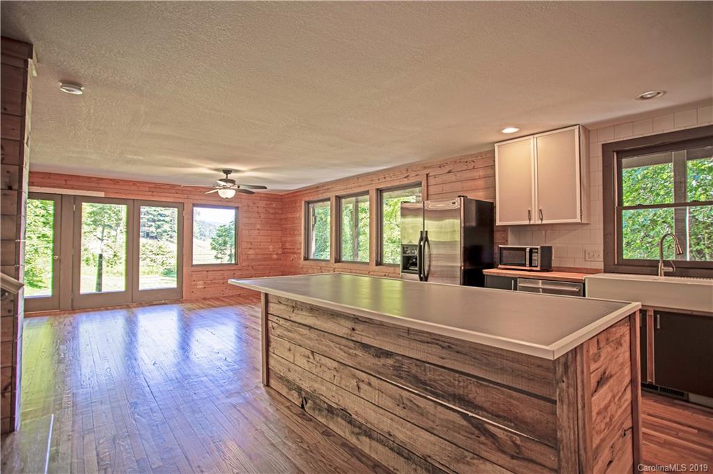 661 Buckner Branch Road Mars Hill, NC 28754 - Photo 12 of 31 Gallery Image 12