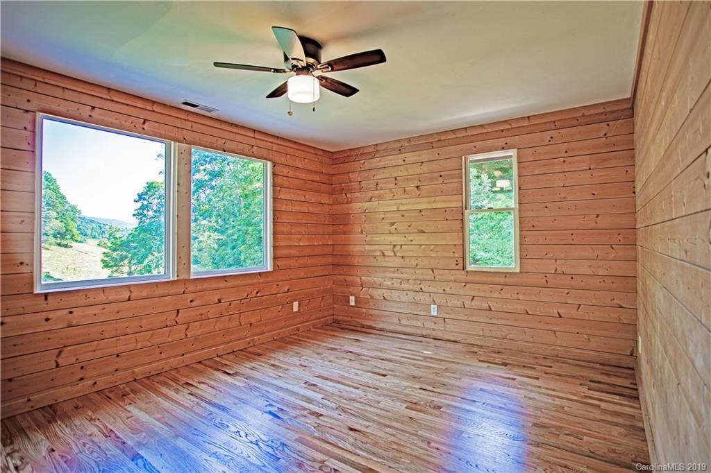 661 Buckner Branch Road Mars Hill, NC 28754 - Photo 27 of 31 Gallery Image 27