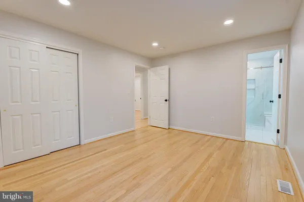 $4,000 | 336 Lincoln Avenue, Rockville, MD 20850