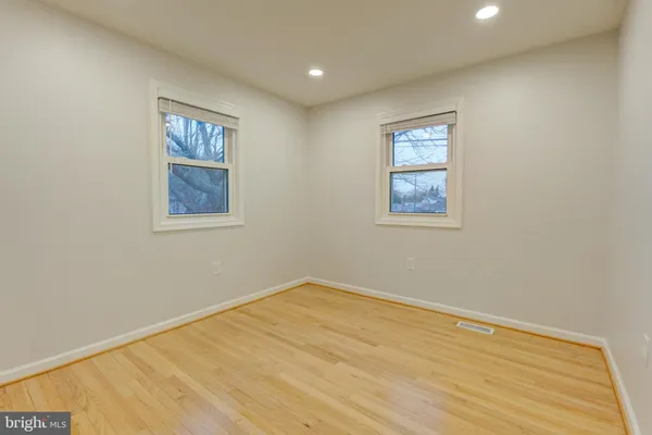 $4,000 | 336 Lincoln Avenue, Rockville, MD 20850