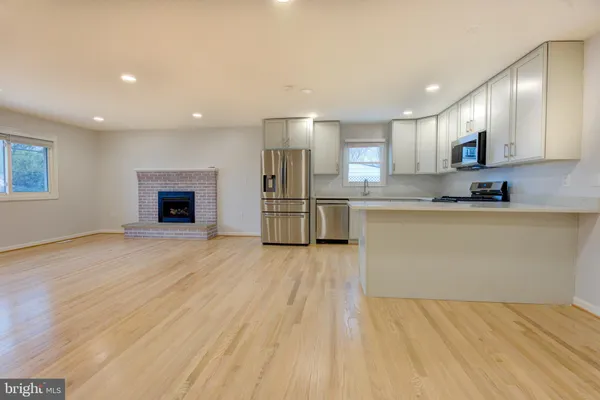 $4,000 | 336 Lincoln Avenue, Rockville, MD 20850