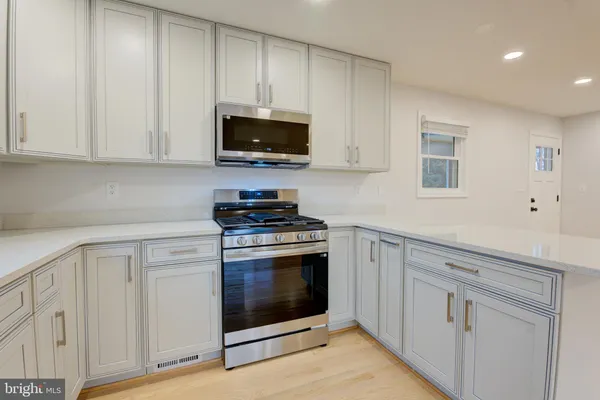 $4,000 | 336 Lincoln Avenue, Rockville, MD 20850
