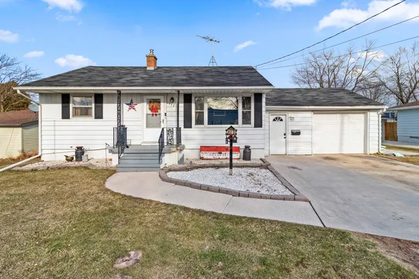 $170,000 | 717 Buchholz Street, Two Rivers, WI 54241