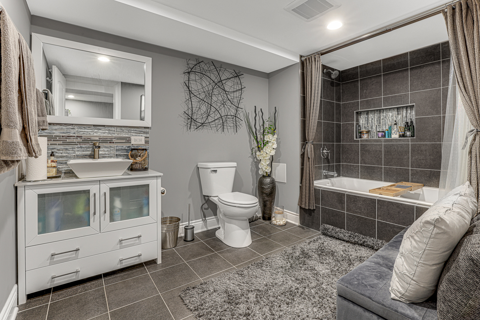 352 Cass Street Crete, IL 60417 - Photo 20 of 21 a bathroom with a toilet sink and mirror