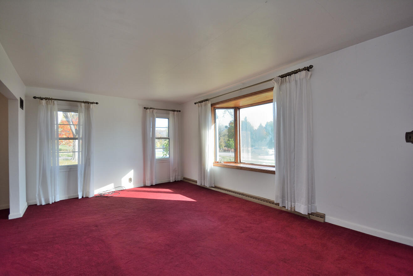 2365 North Calhoun Road Brookfield, WI 53045 - Photo 14 of 33 DSC_0015_1715