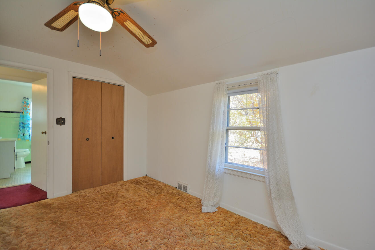 2365 North Calhoun Road Brookfield, WI 53045 - Photo 21 of 33 DSC_0039_1739