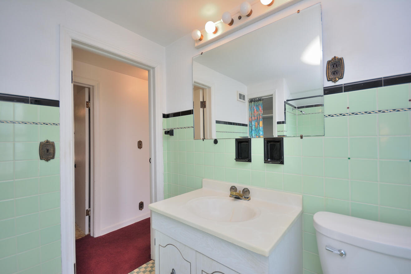 2365 North Calhoun Road Brookfield, WI 53045 - Photo 22 of 33 DSC_0042_1742