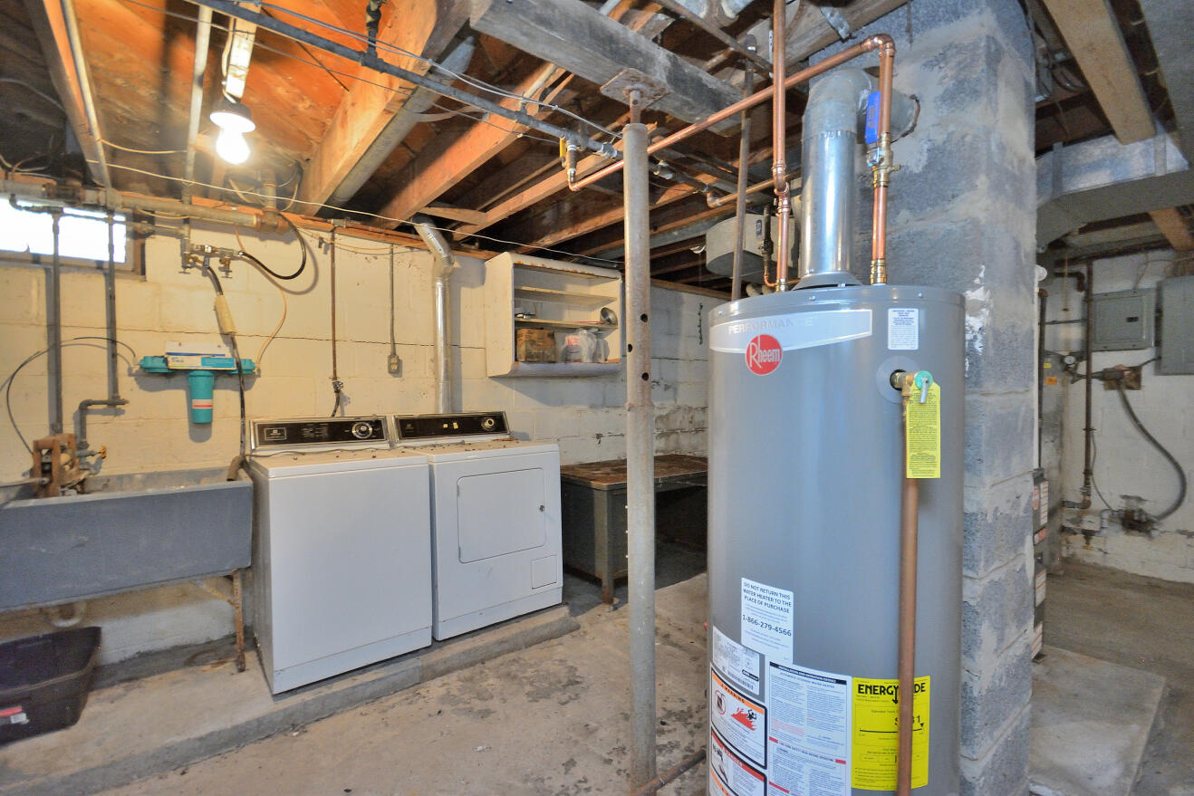 2365 North Calhoun Road Brookfield, WI 53045 - Photo 26 of 33 DSC_0051_1751