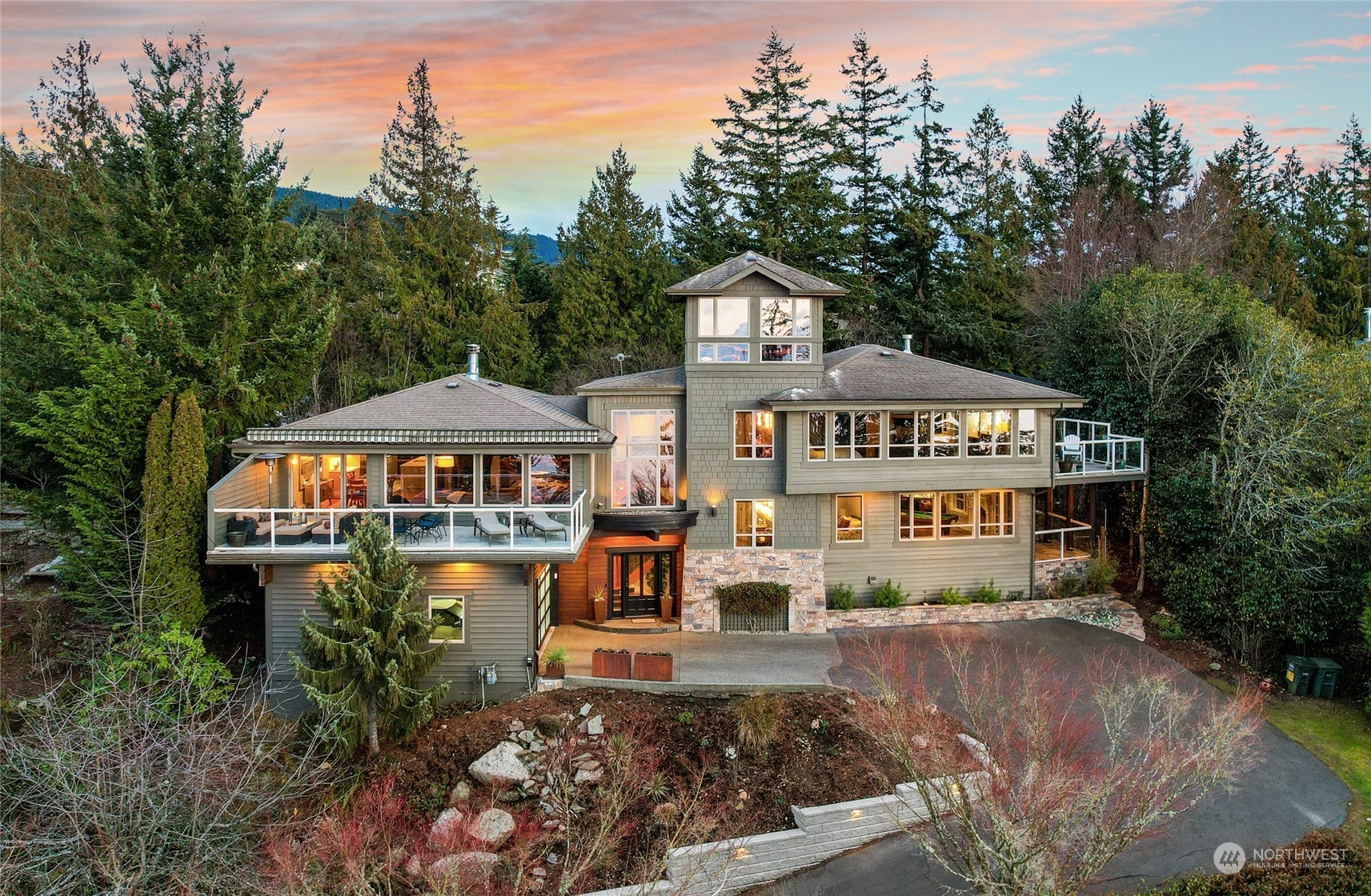 711 Briar Road Bellingham, WA 98225 - Photo 2 of 40