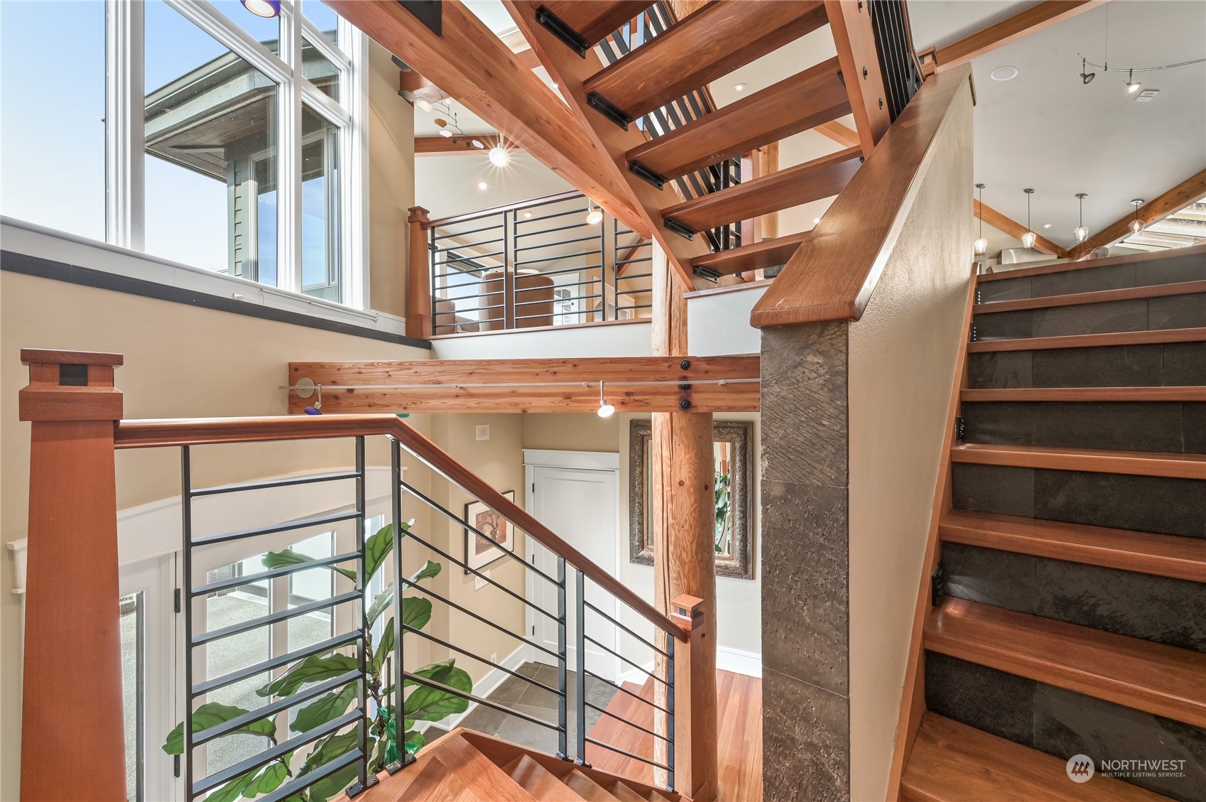 711 Briar Road Bellingham, WA 98225 - Photo 6 of 40 a view of entryway