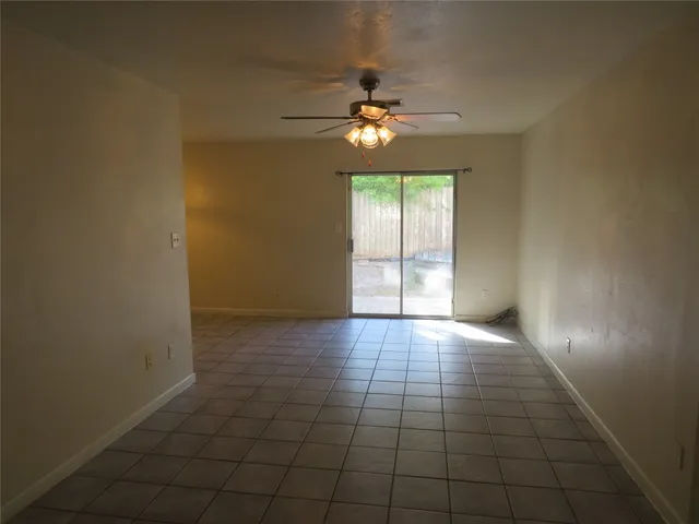 $1,050 | 8221 Sam Rayburn Drive, Unit 103, Austin, TX 78753