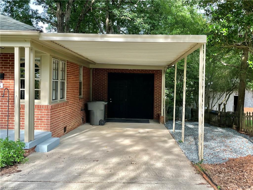 925 Cliff Road Asheboro, NC 27203 - Photo 3 of 34 Gallery Image 3