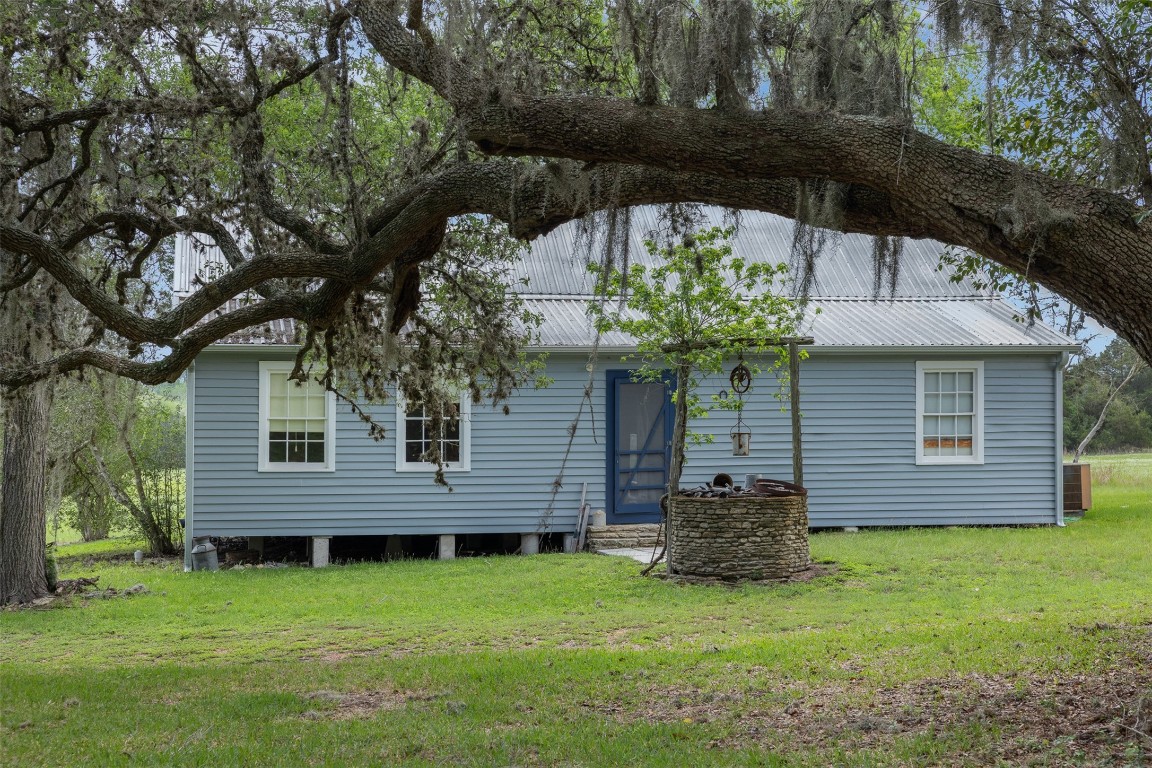 5930 Highway 237 Round Top, TX 78954 - Photo 5 of 34
