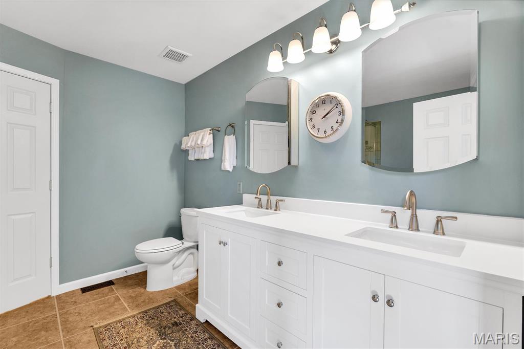 3572 Pearson Pointe Court St. Louis, MO 63129 - Photo 17 of 46