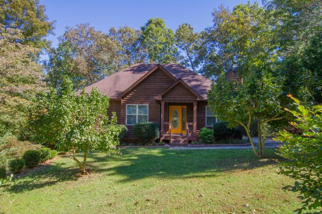 244 Discover Way Cleveland, GA 30528 - Photo 1 of 1 This move-in ready 3 bedroom, 3 bathroom cedar ranch home has a woodsy cabin appeal outside with a clean, bright suburban character inside. Nature, privacy, a great layout and easy maintenance make this a one-of-a-kind find.