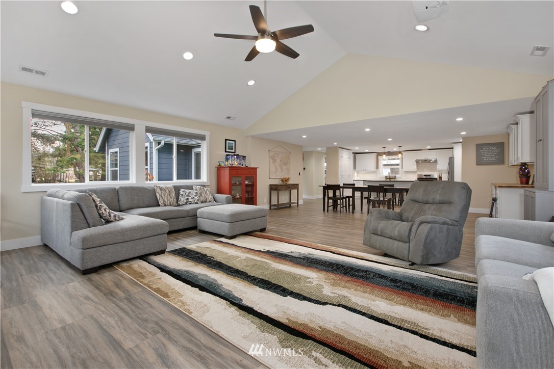 4607 Aldrich Road Bellingham, WA 98226 - Photo 5 of 40 Gallery Image 5