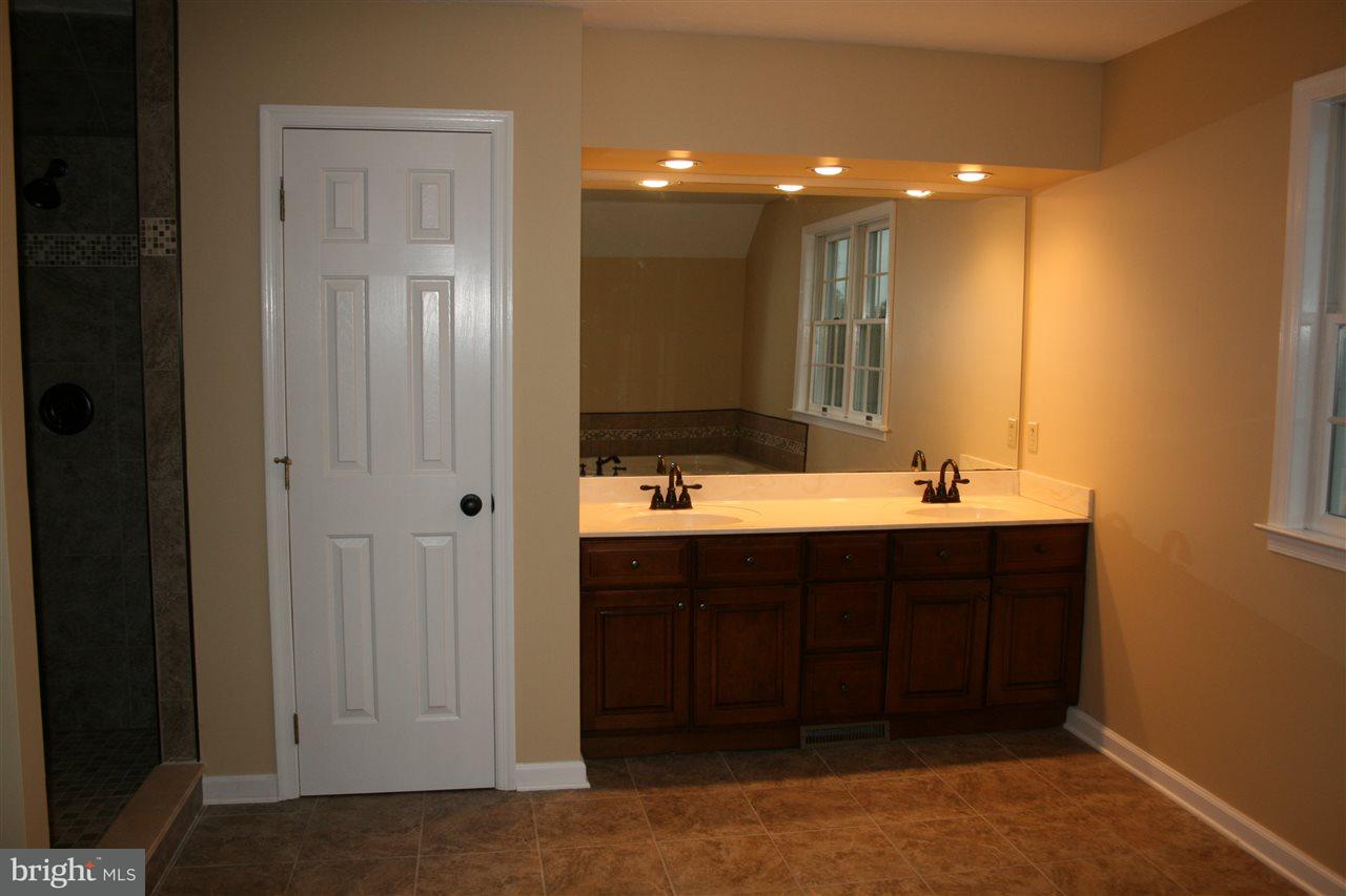 1749 Country Road York, PA 17408 - Photo 14 of 28