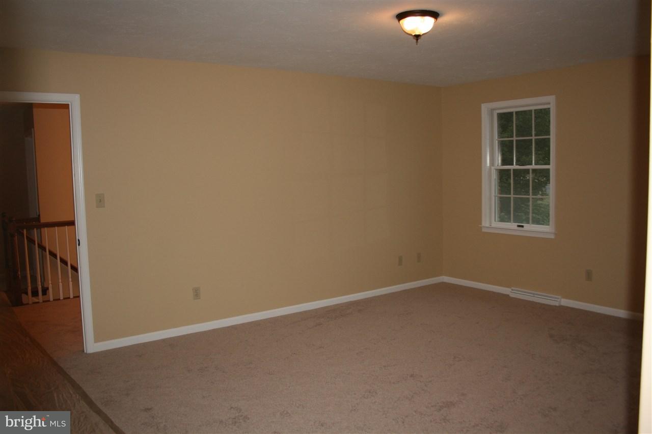 1749 Country Road York, PA 17408 - Photo 17 of 28