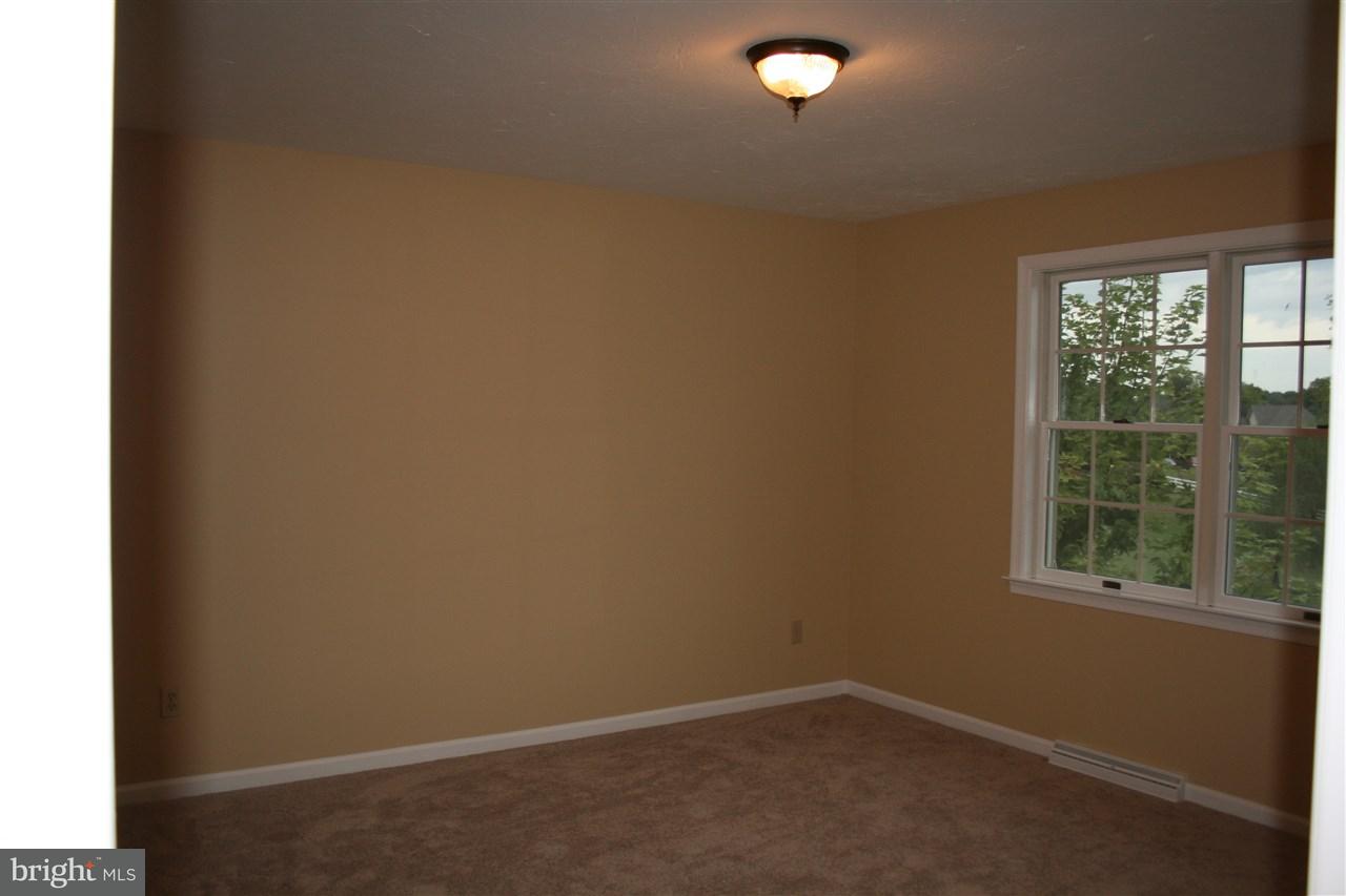 1749 Country Road York, PA 17408 - Photo 18 of 28