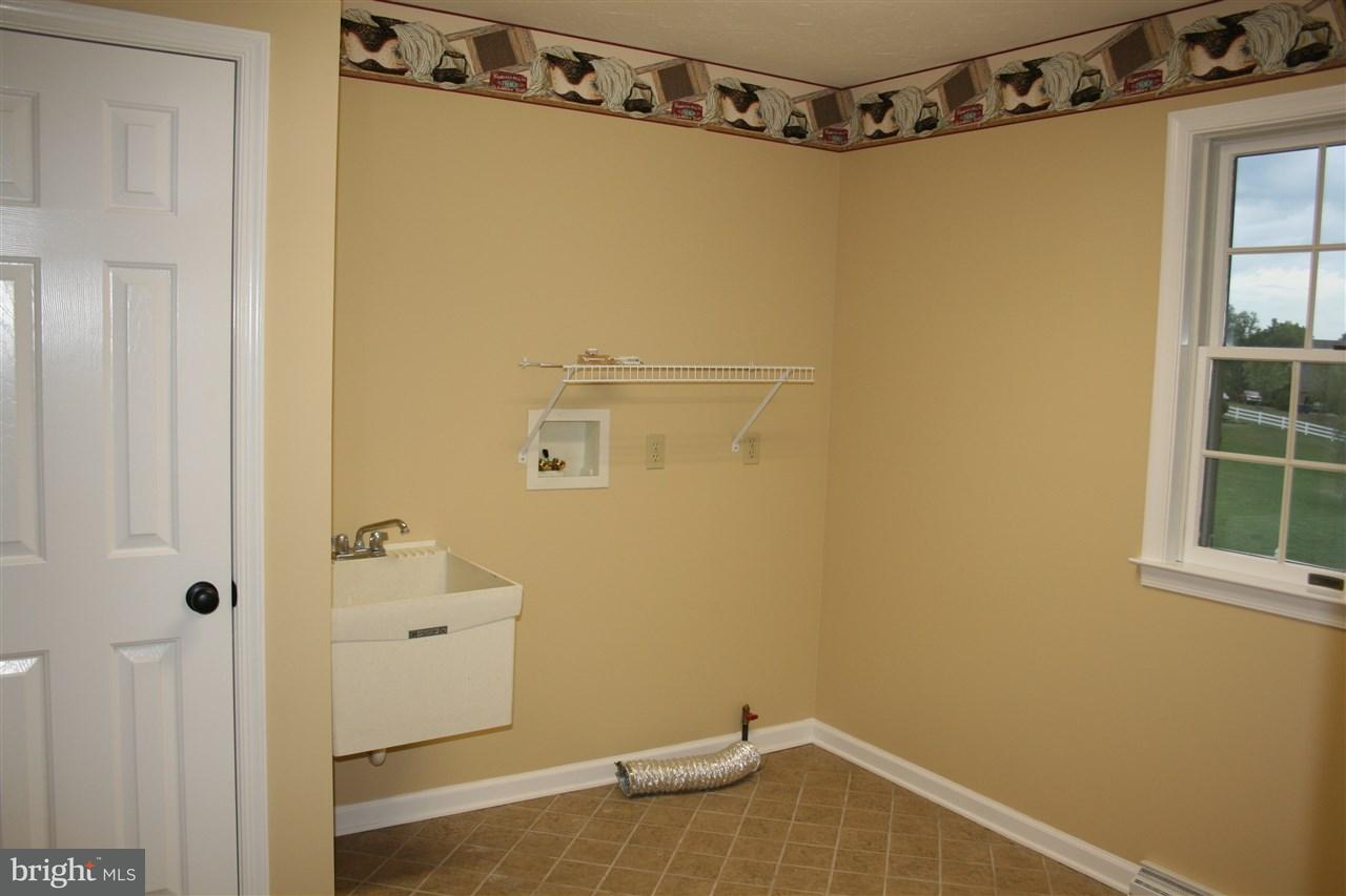 1749 Country Road York, PA 17408 - Photo 22 of 28