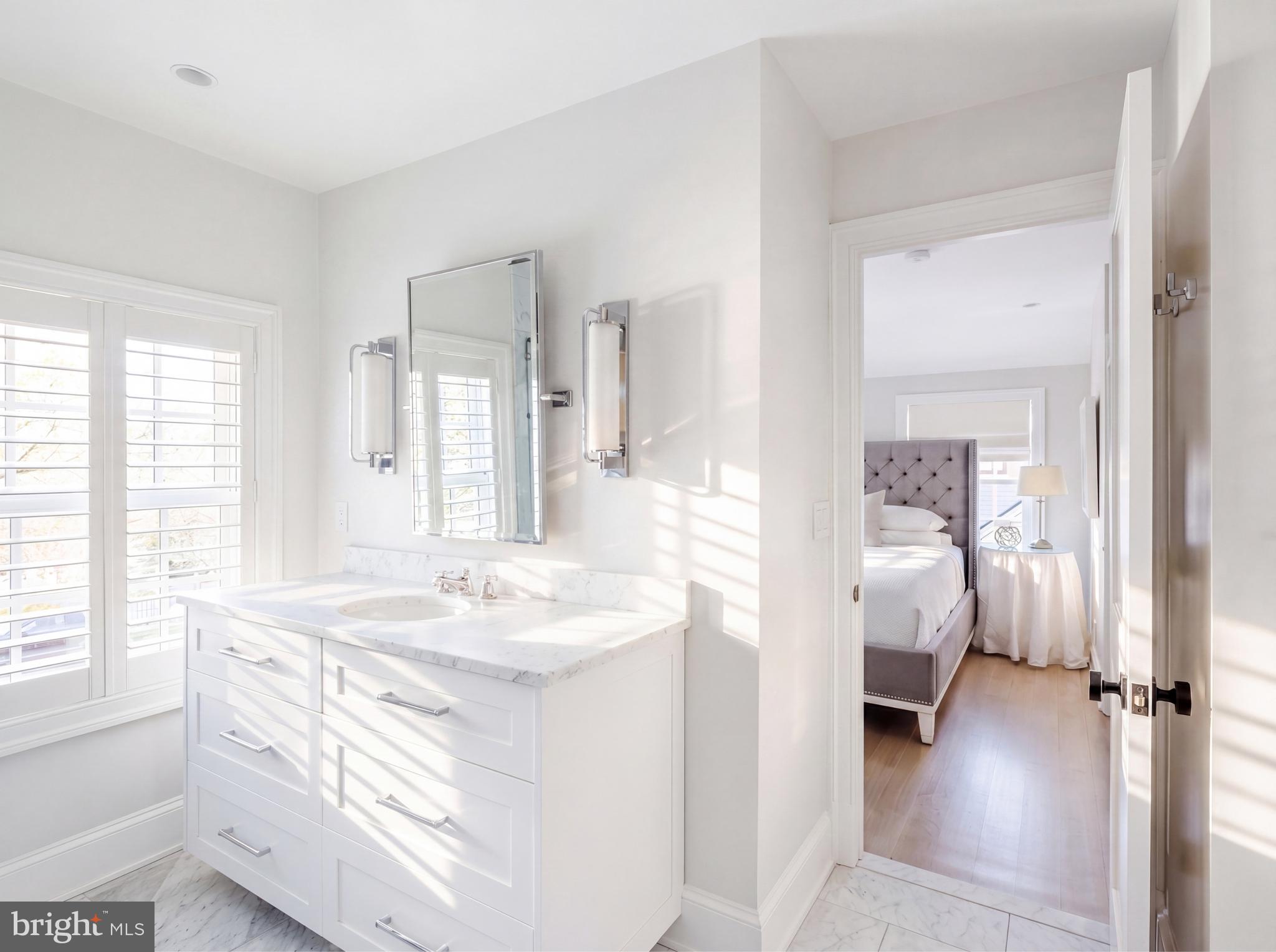 1704 Russell Road Alexandria, VA 22302 - Photo 39 of 44 Secondary Bath w/ Custom Vanity