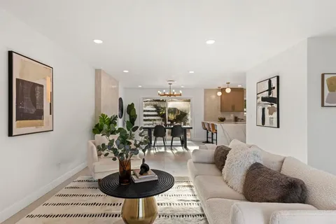 $1,300,000 | 1111 South San Joaquin Drive, Palm Springs, CA 92264