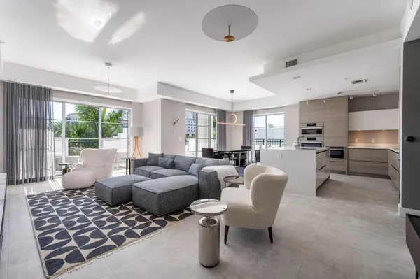 $1,989,000 | 155 East Boca Raton Road, Unit 416, Boca Raton, FL 33432