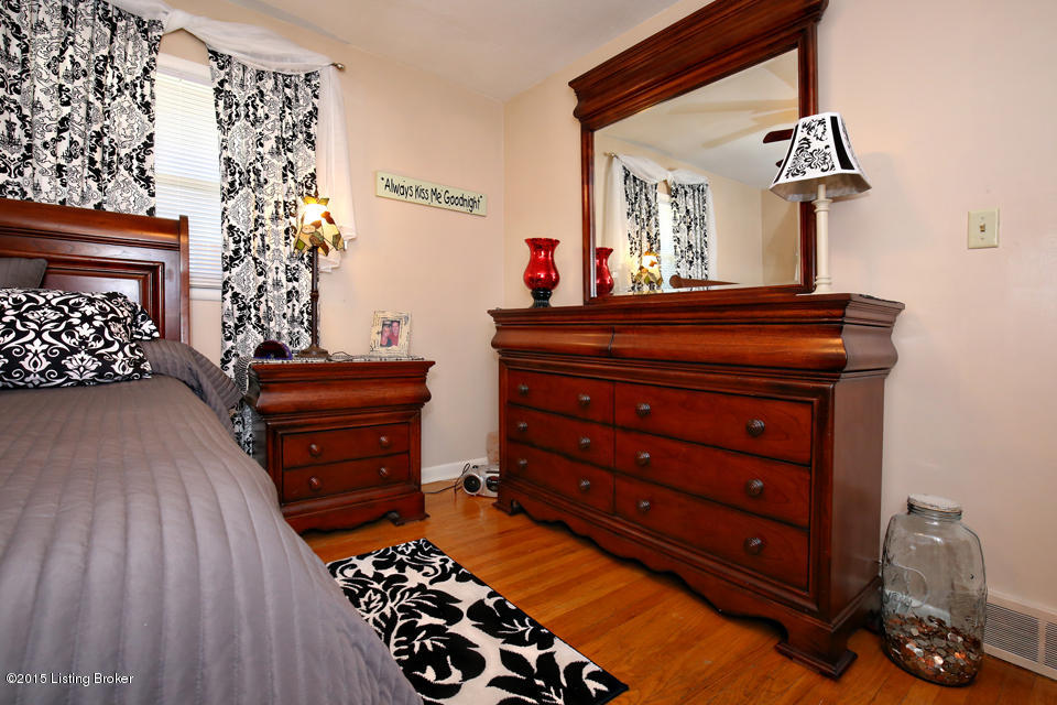 6343 Hunters Grove Road Louisville, KY 40216 - Photo 17 of 38 IMG_2717