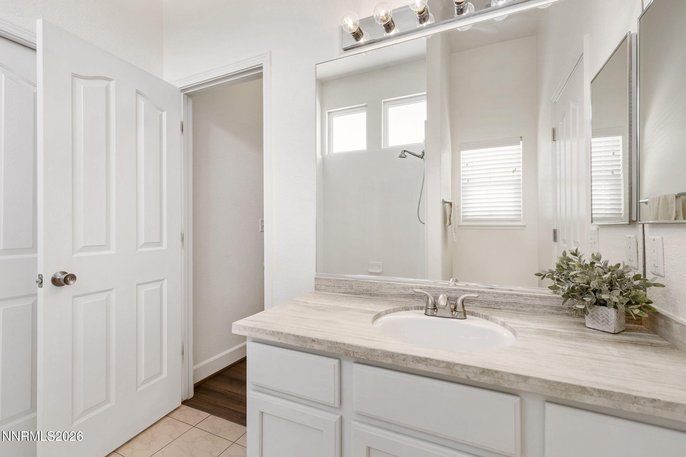 1064 Ridgefield Drive Carson City, NV 89706 - Photo 10 of 27 Bathroom